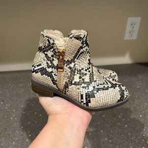 LovMark Python Booties